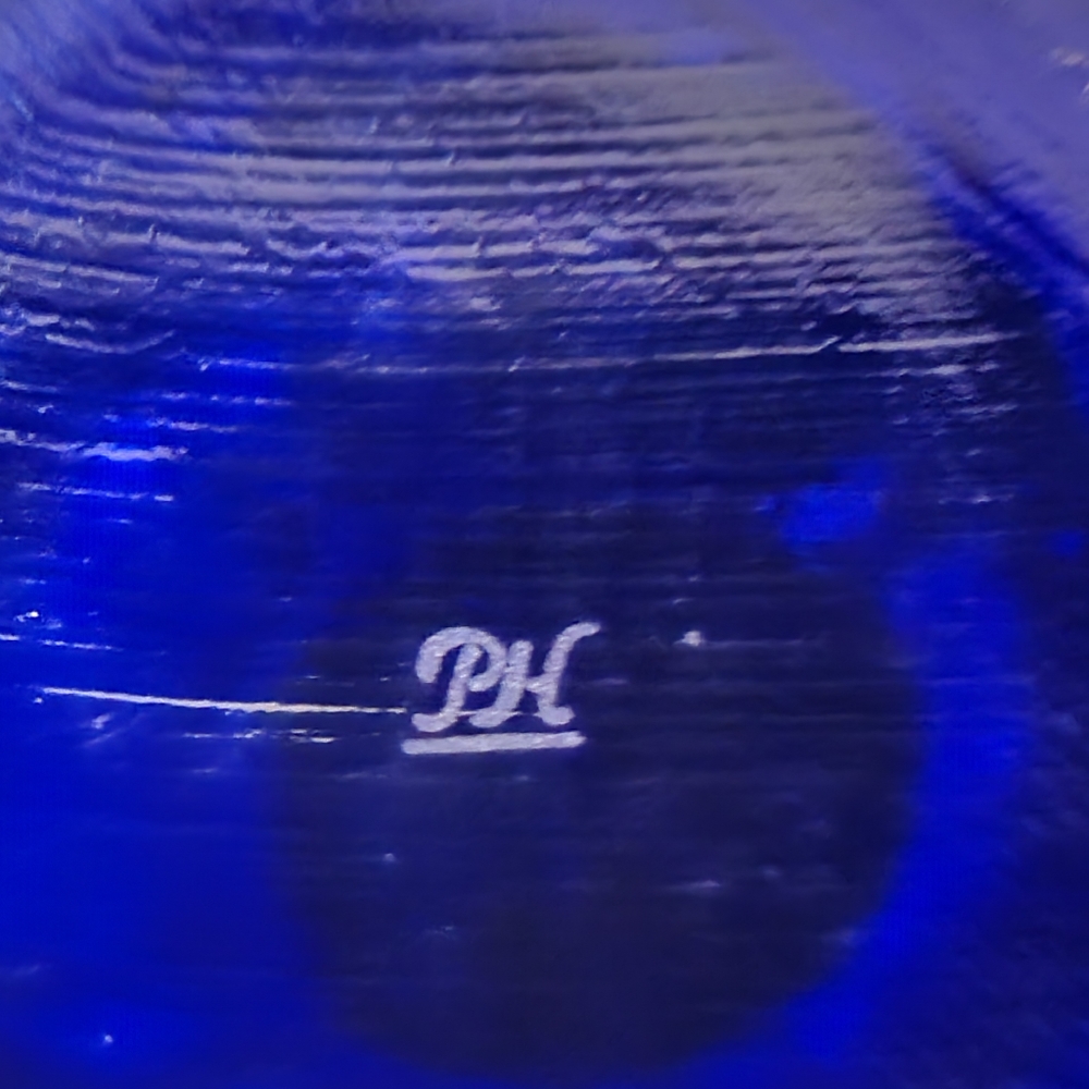 Princess House Vase Cobalt Blue Glass, Hand Blown Signed - Picture 7 of 8